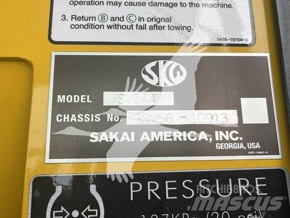 Sakai SV544T 單輪滾壓機