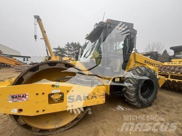 Sakai SV544T 單輪滾壓機