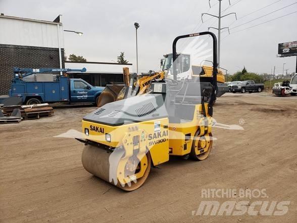 Sakai SW300 單輪滾壓機