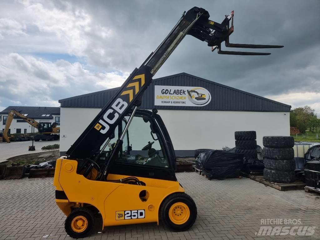 JCB TLT 25 D 伸縮臂操作車