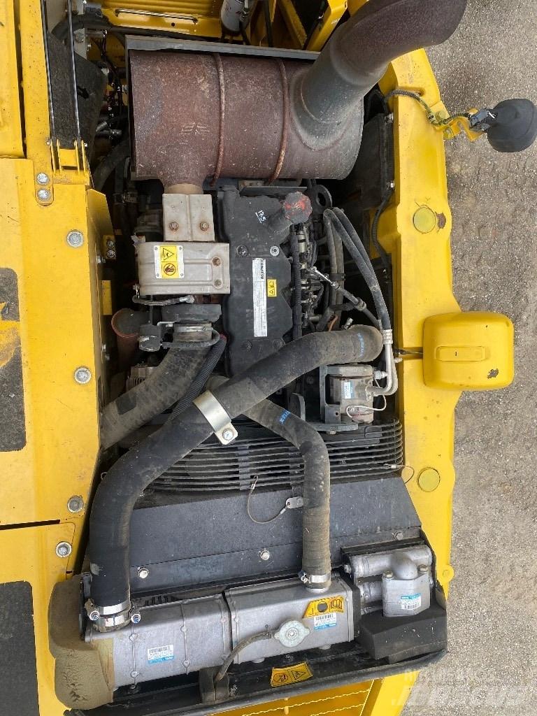 Komatsu PW 148-8 旋轉式挖土機/掘鑿機/挖掘機
