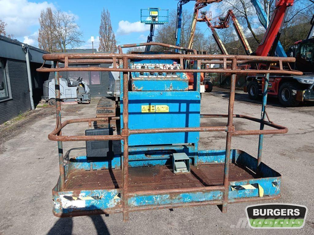 Aichi SR18A 伸縮臂高空作業車