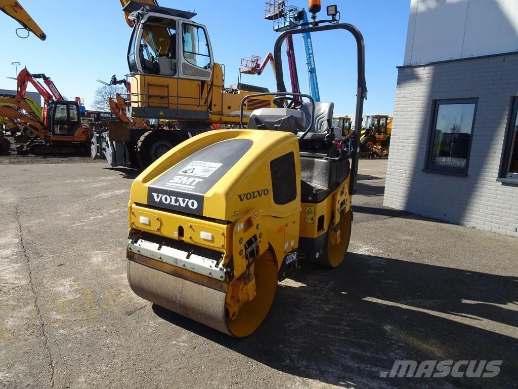 Volvo DD25P 雙輪滾壓機
