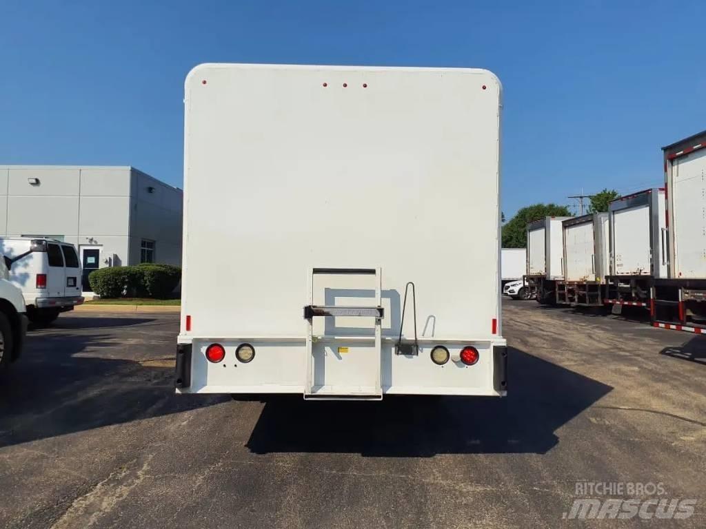 International 4300 飲料運輸卡車