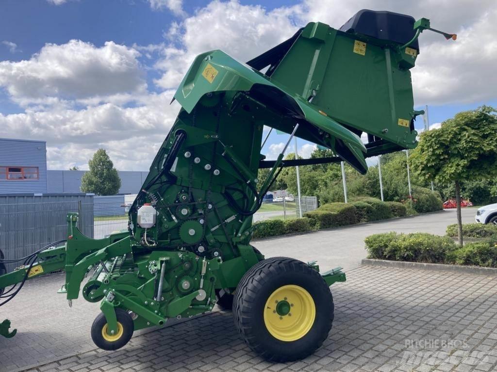 John Deere V461M 圓型牧草打包機