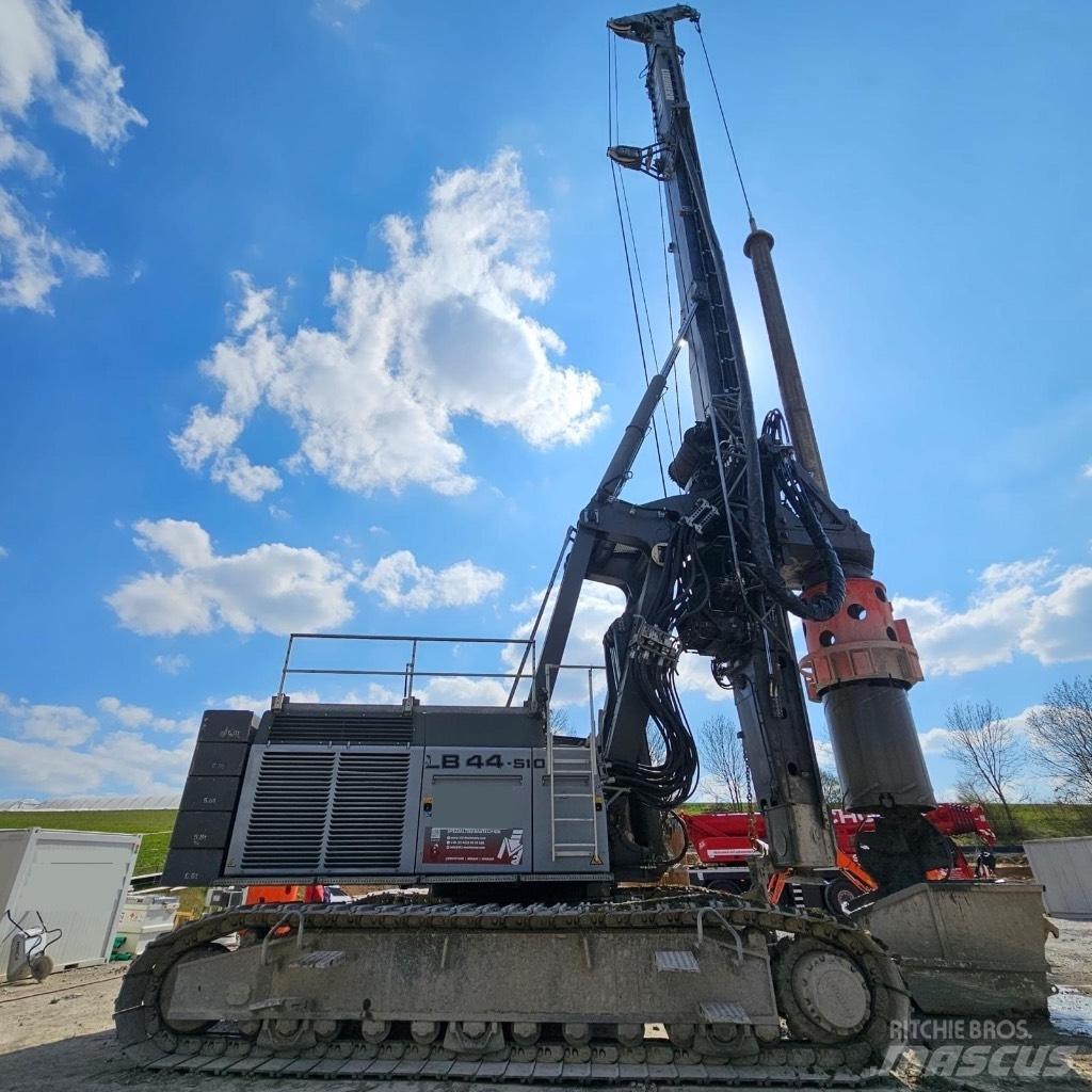 Liebherr LB 44-510 重型鑽孔機