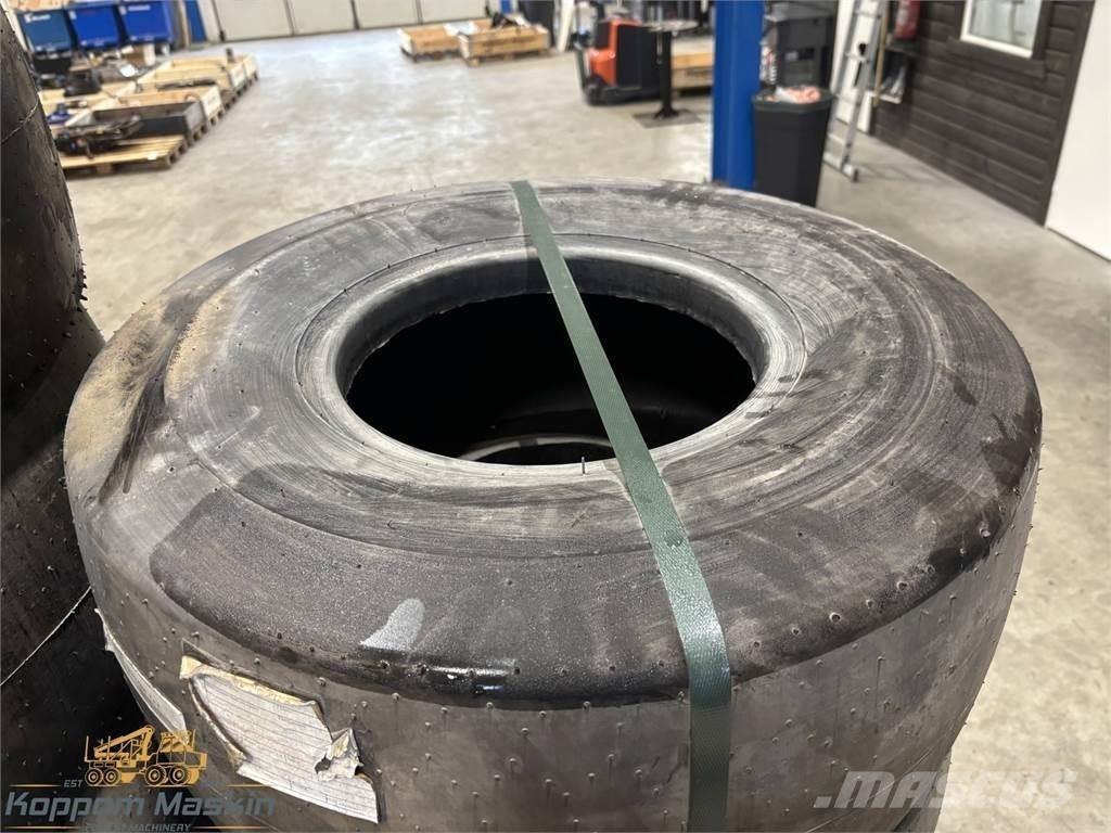 Rottne EGS 26x12 輪胎、車輪和輪圈