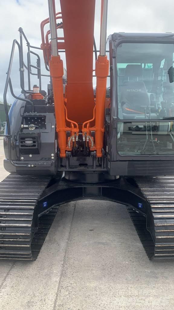 Hitachi ZX 135 US-6 履帶式 挖土機/掘鑿機/挖掘機