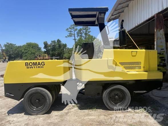 Bomag BW11RH 膠輪滾壓機