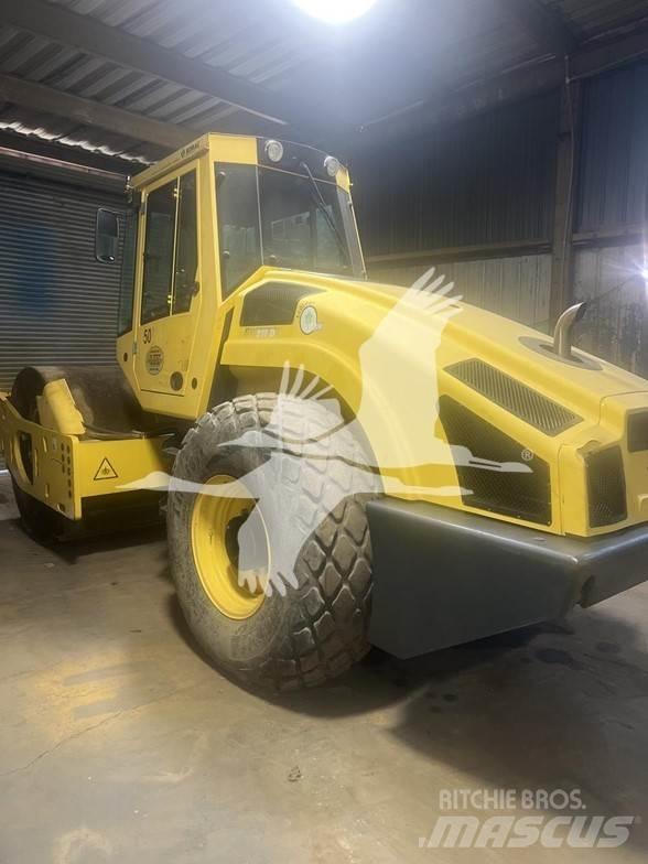 Bomag BW213D-4 單輪滾壓機