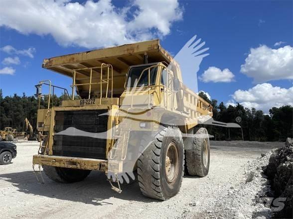 CAT 777B 鉸接式起吊車