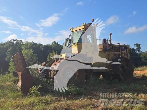 CAT 836C 廢棄物壓實機