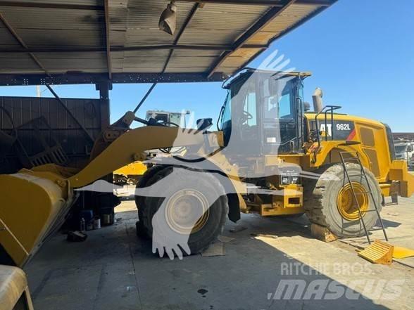 CAT 962L 輪胎式裝載機