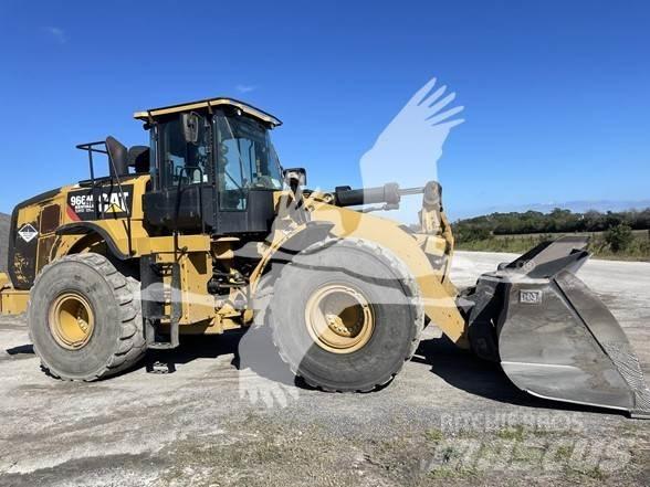 CAT 966M 輪胎式裝載機