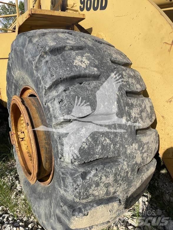 CAT 988B 輪胎式裝載機