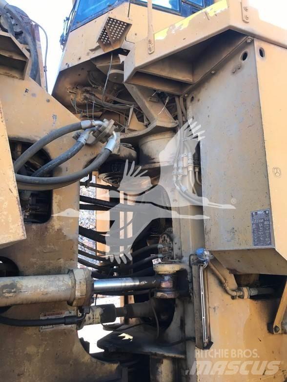 CAT 992G 輪胎式裝載機