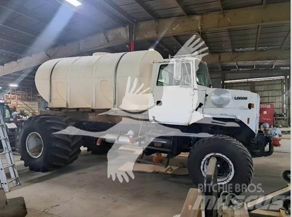 Ford 8000 水車