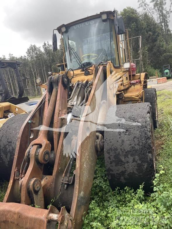 Volvo L120E 輪胎式裝載機