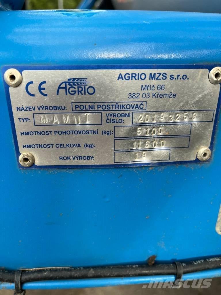 Agrio Mamut 6000 肥料撒佈機