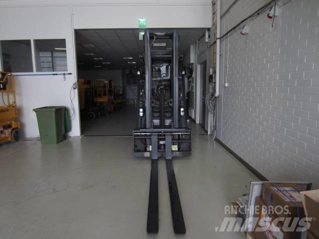 Linde E30H 電動堆高機