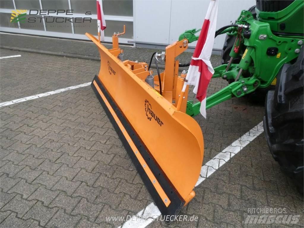Hauer HSh 2800 刮雪板和犁