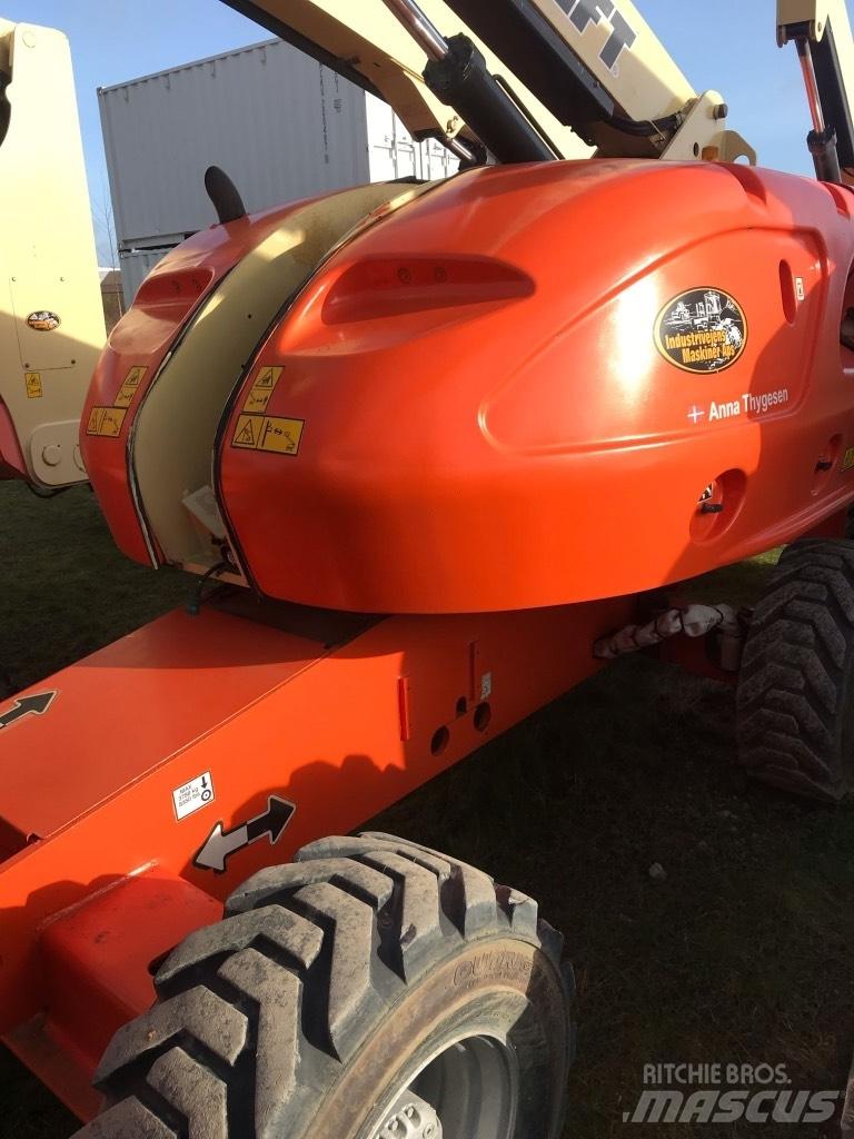 JLG 460 SJ 伸縮臂高空作業車