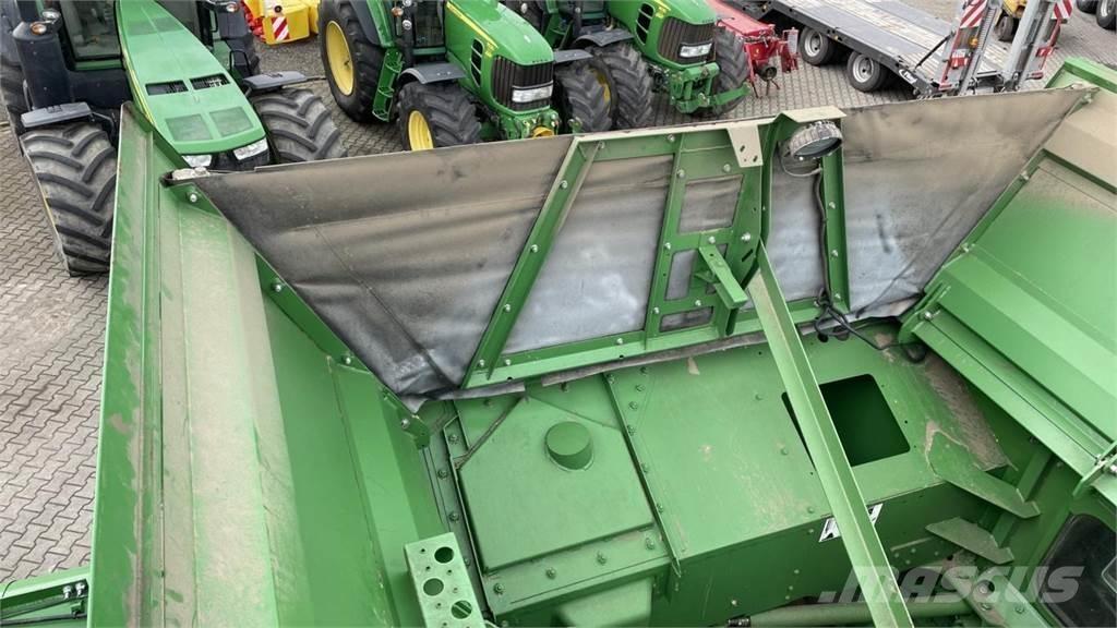 John Deere T660 聯合收穫機