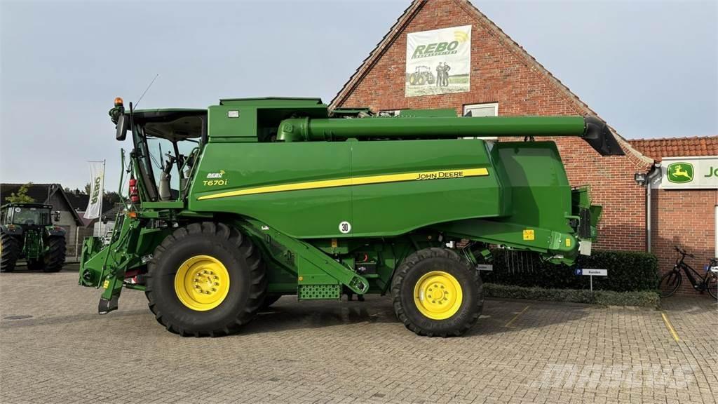 John Deere T660 聯合收穫機