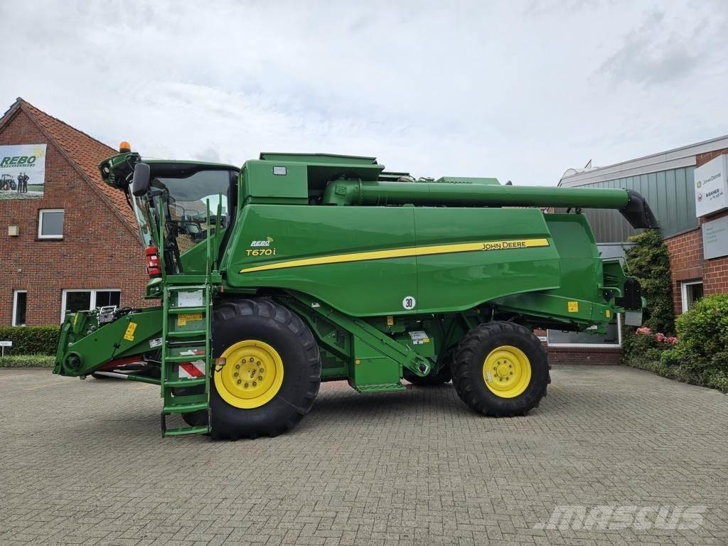John Deere T660 聯合收穫機