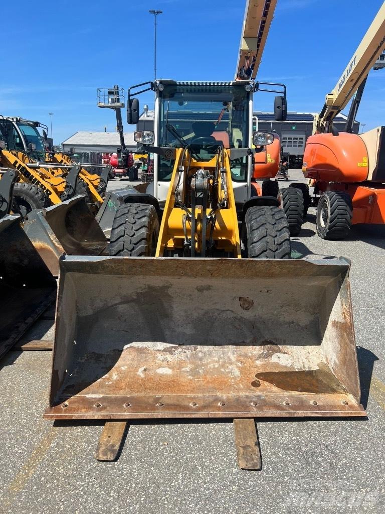Liebherr L 506 輪胎式裝載機