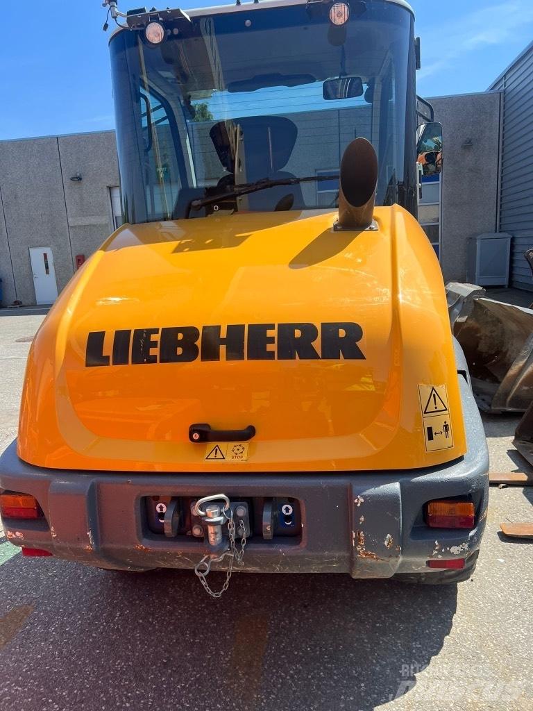 Liebherr L 506 輪胎式裝載機