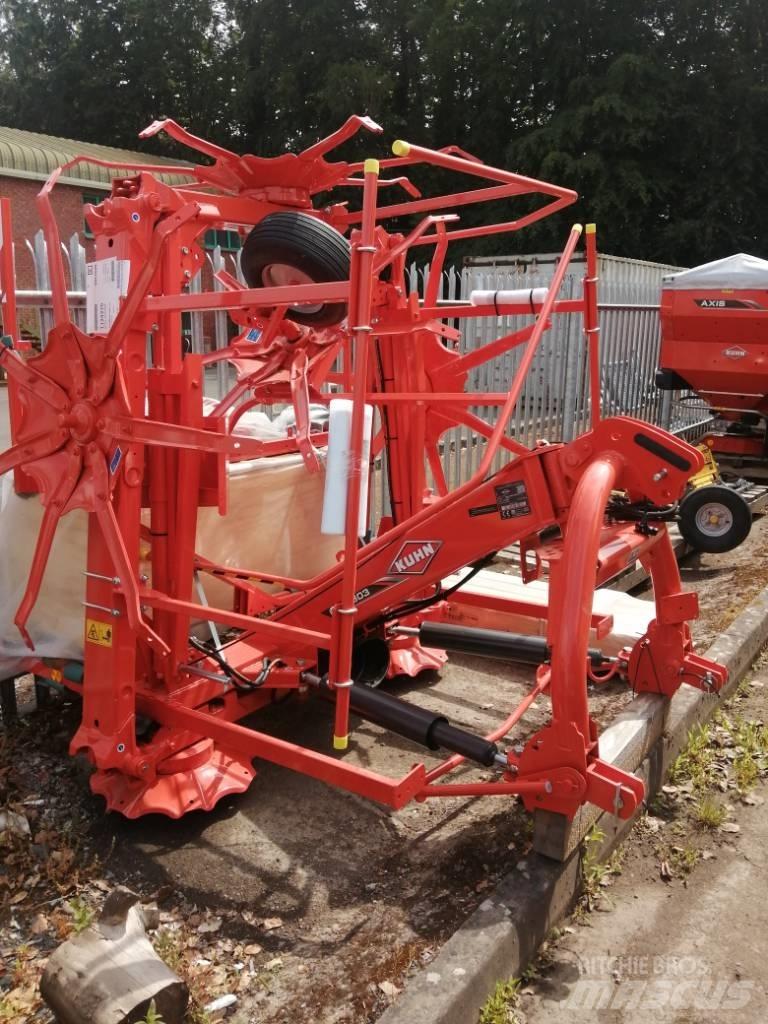 Kuhn GF7803 耙與翻草機