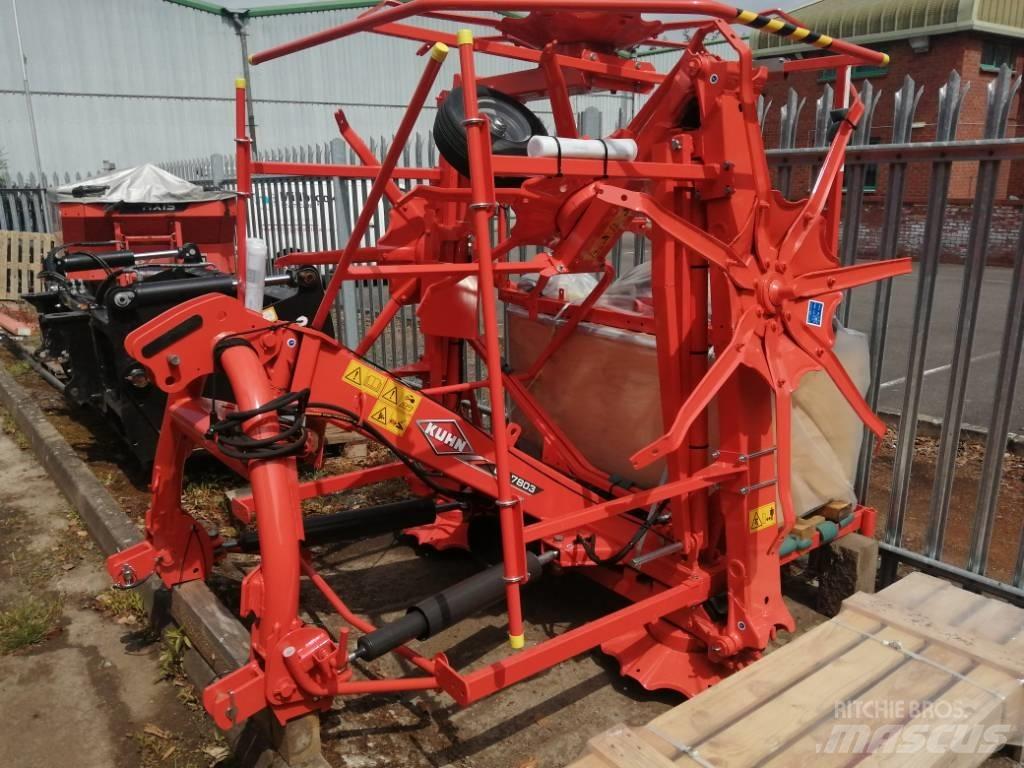 Kuhn GF7803 耙與翻草機