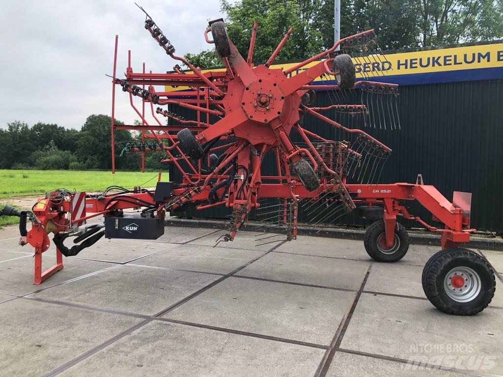 Kuhn GA 8521 堆草機