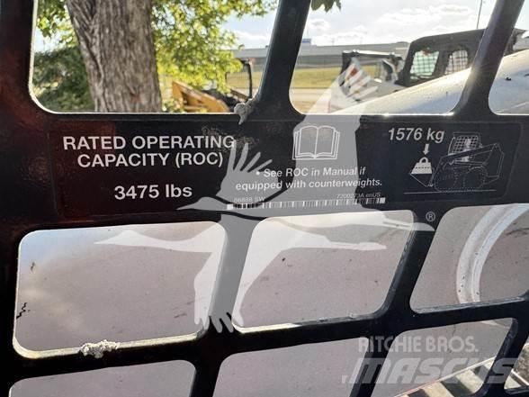 Bobcat T770 滑移轉向裝載機