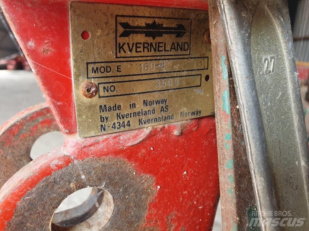 Kverneland E160 雙向犁