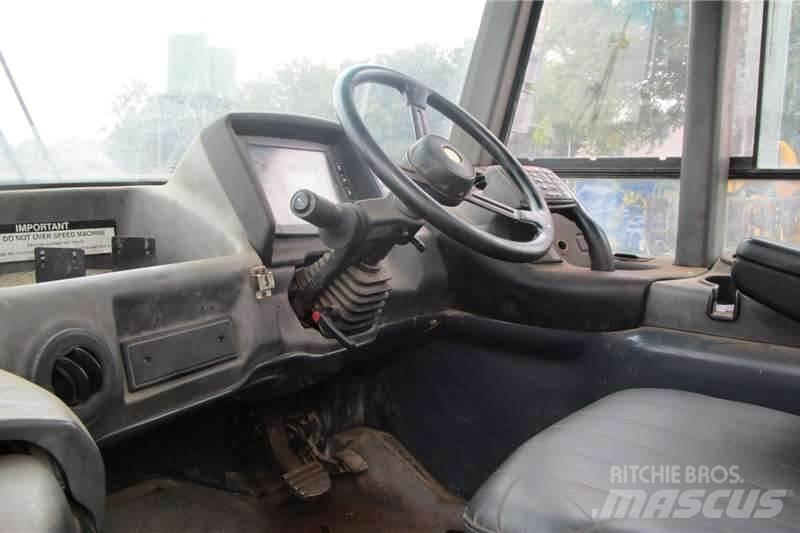 Bell B30D 22000L 其他貨車
