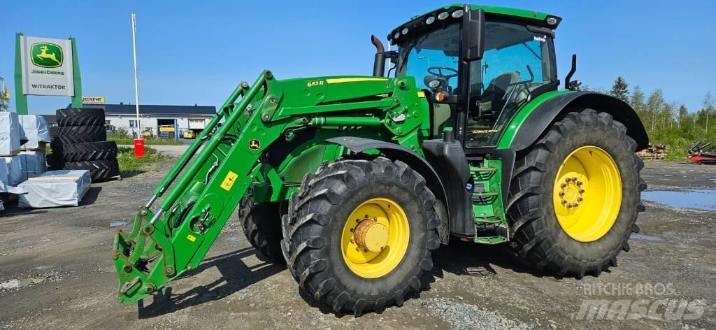 John Deere 6215R 曳引機