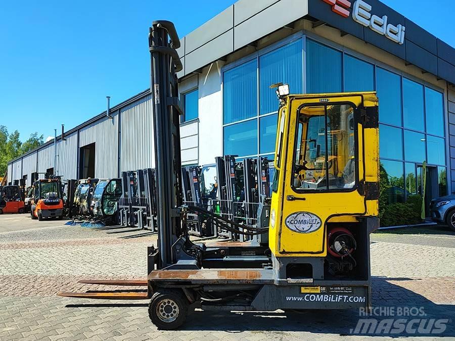 Combilift C4000 四向前伸式堆高機(叉車)