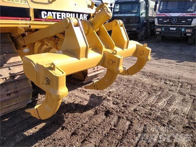 CAT D 6 M 履帶推土機