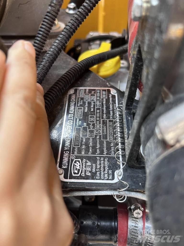 MR 920 輪胎式裝載機