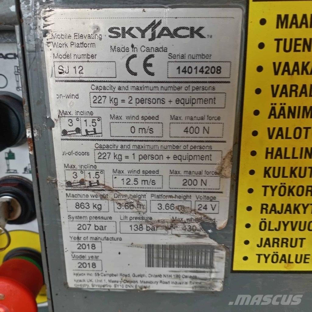 SkyJack SJ 12 垂直升降工作台