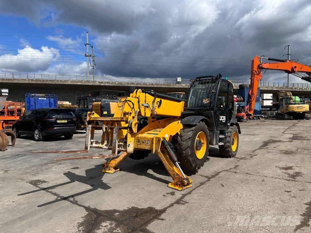 JCB 540-140 伸縮臂操作車