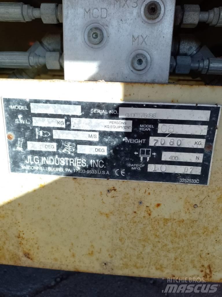 JLG 4394 RT 剪式升降機