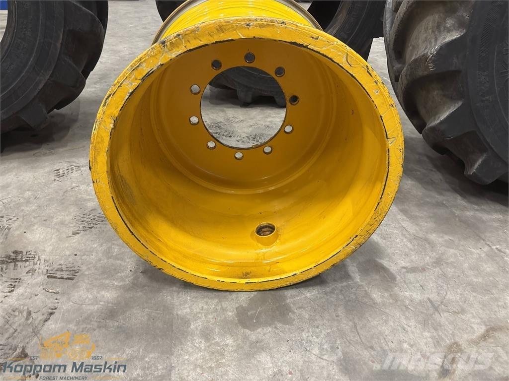 Rottne H8 24x26,5 輪胎、車輪和輪圈