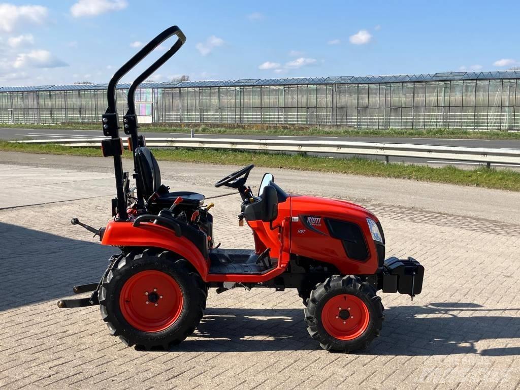 Kioti CS 2520 HST 曳引機