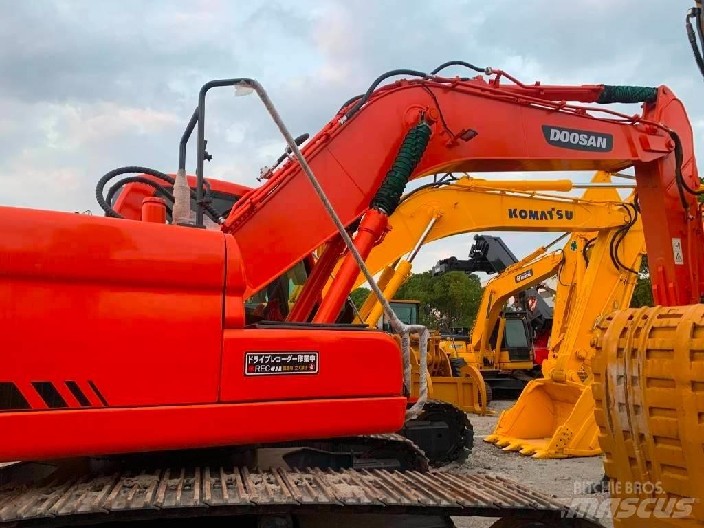 Doosan DX 225 LC 履帶式 挖土機/掘鑿機/挖掘機
