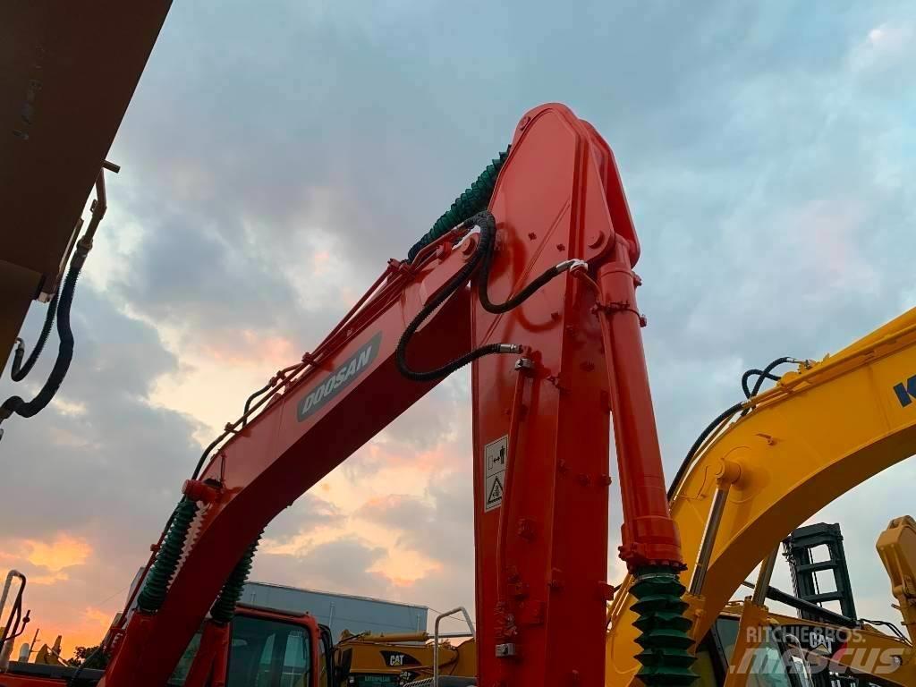 Doosan DX 225 LC 履帶式 挖土機/掘鑿機/挖掘機