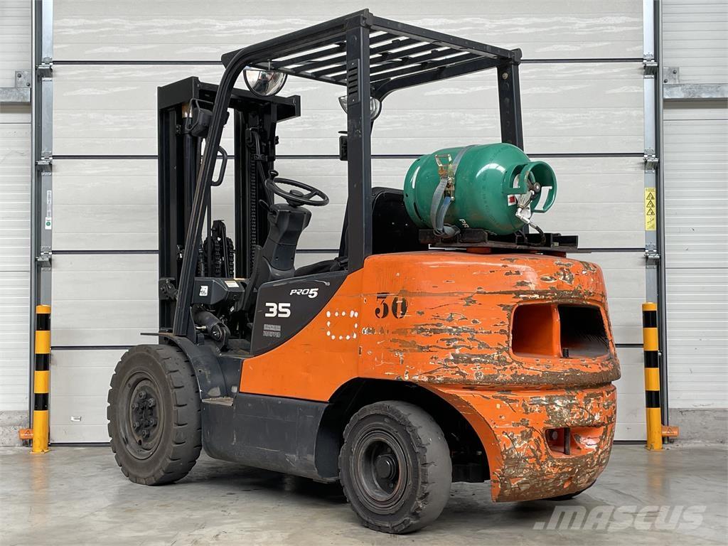 Doosan G35C-5 液化石油氣LPG卡車