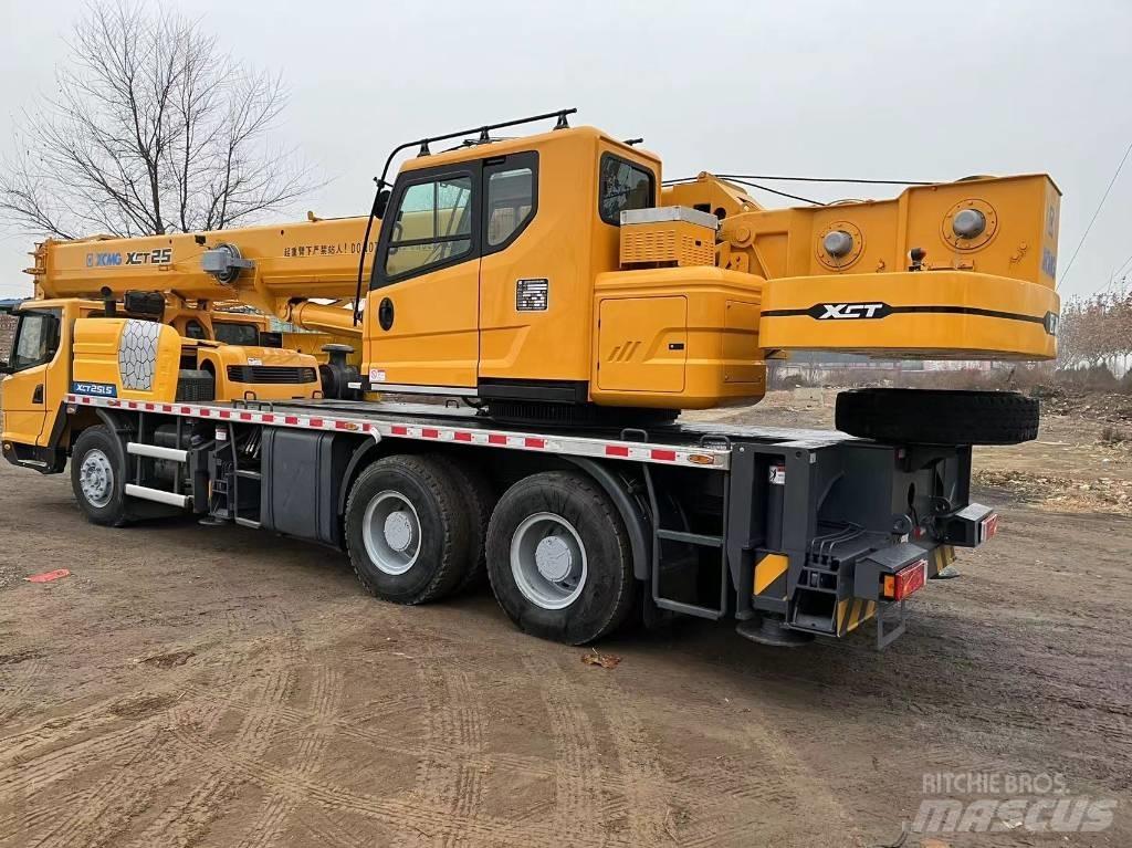 XCMG XCT 25 全路面起重機/吊車
